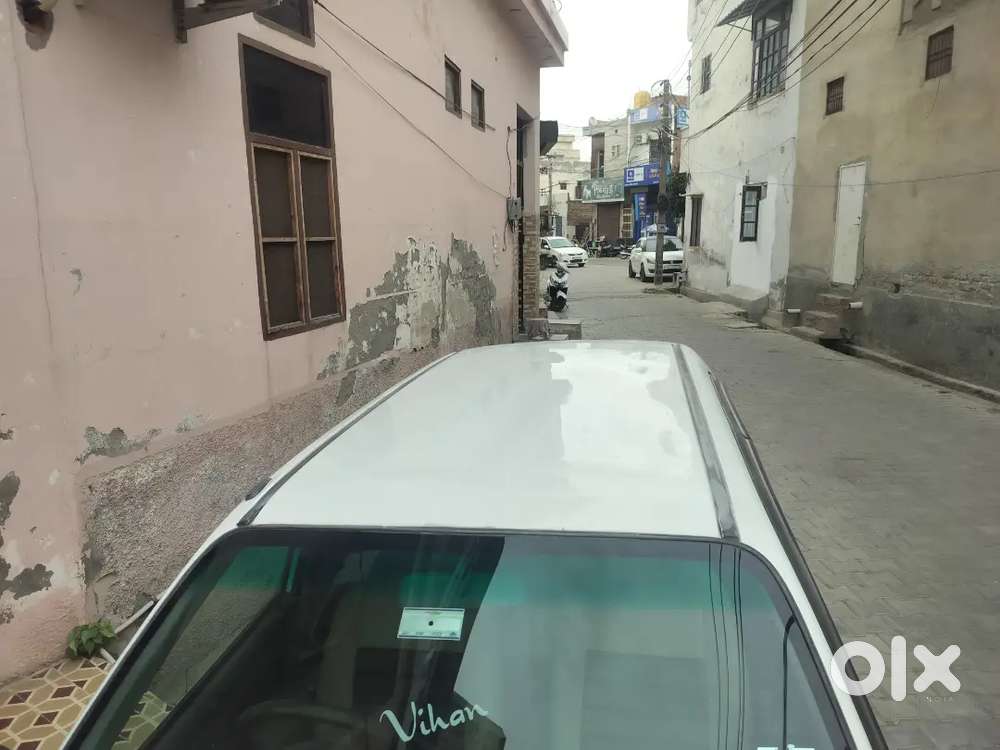 Maruti Suzuki Alto K10 2012 White Colour , Petrol  85000 Km Driven