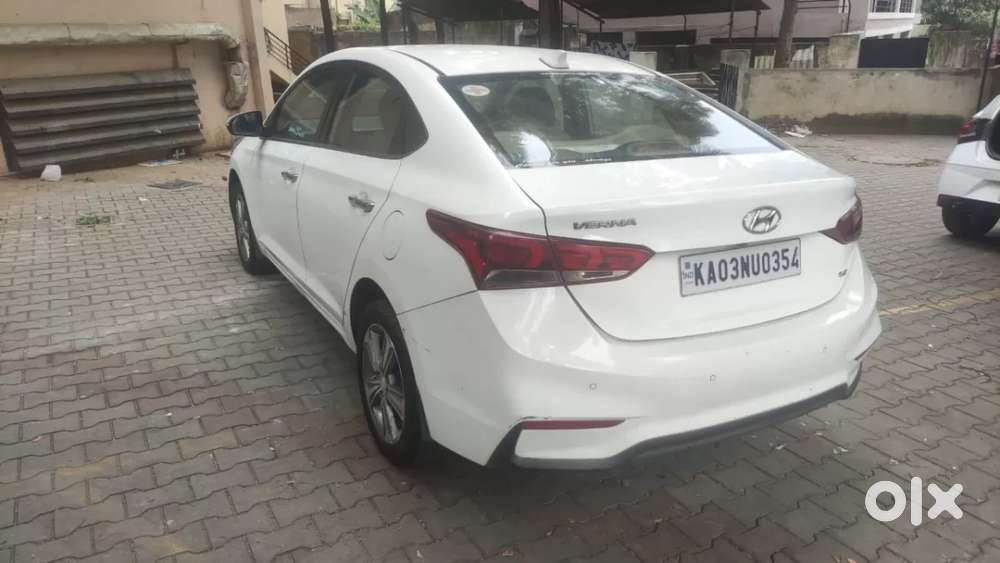 Hyundai Verna Fluidic 1.6 Vtvt Sx, 2019, Petrol