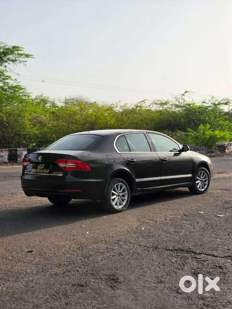 Skoda Superb 2014 Petrol Well Maintained