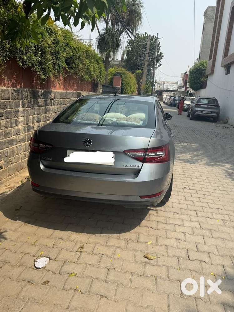 Skoda Superb 2020 L&k
