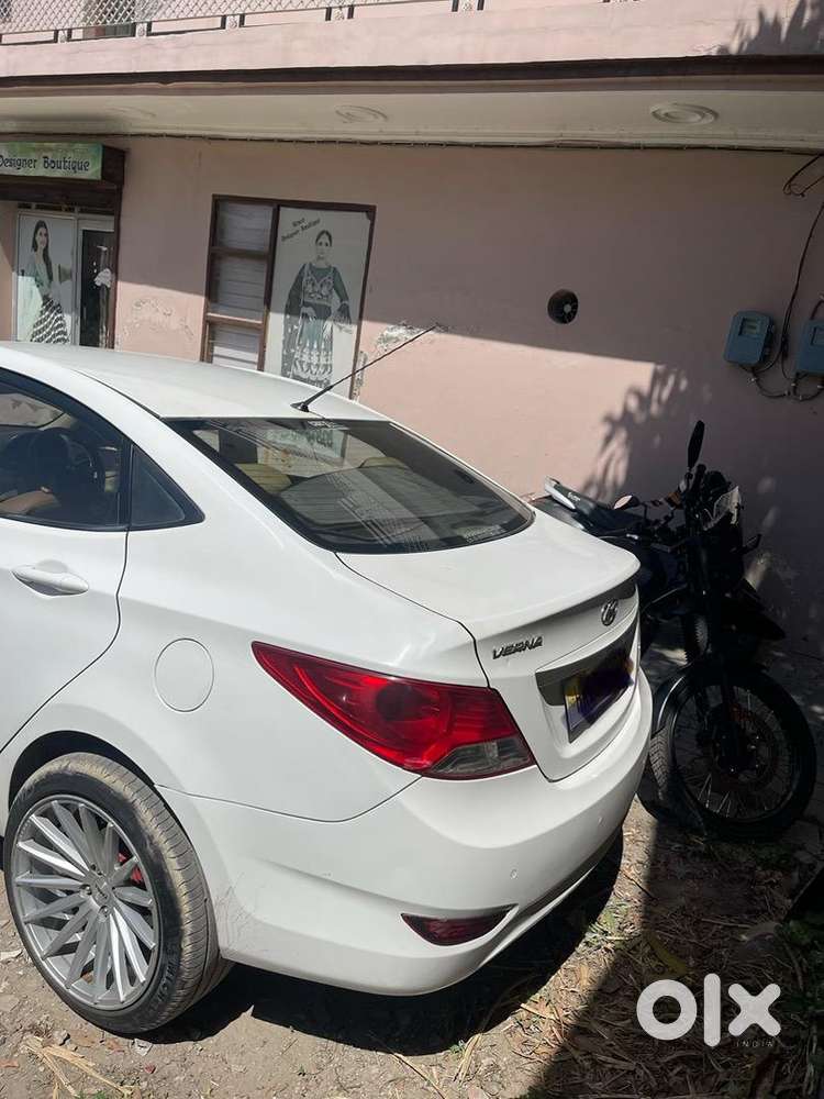 Hyundai Verna Top Model