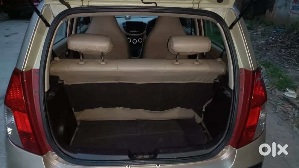 Hyundai I10 Sportz 2010 With 100000 Km