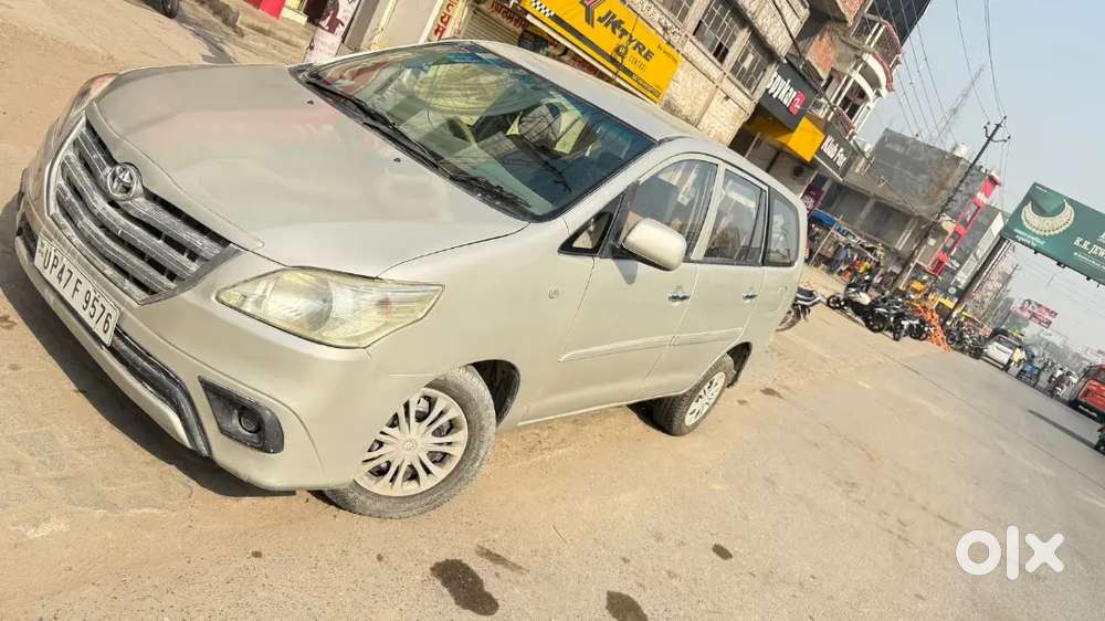 Toyota Innova 2012 Diesel 145000 Km Driven
