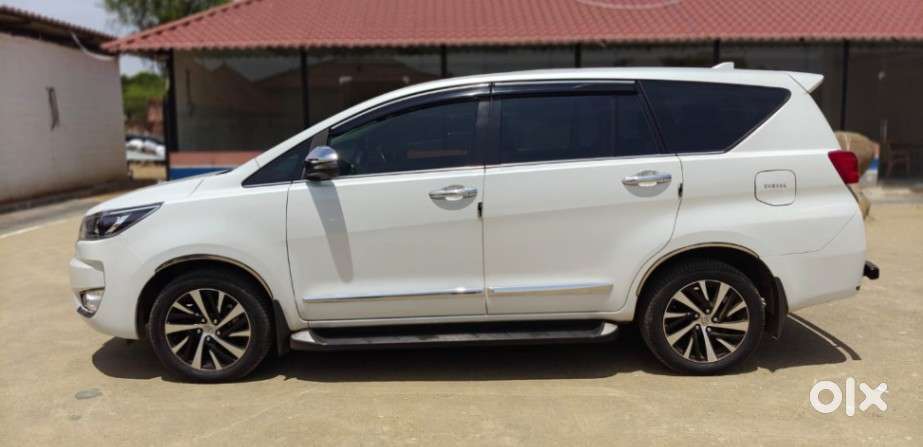 Toyota Innova Crysta, 2023, Diesel
