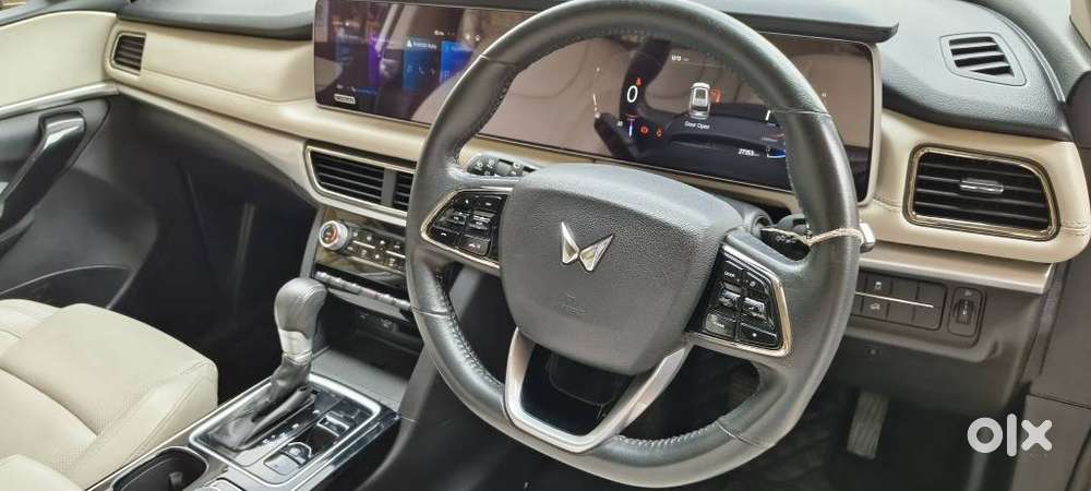 Mahindra Xuv700 Ax7 Luxury Pack Awd, 2024, Diesel