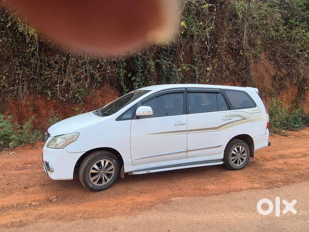 Toyota Innova 2015 Diesel Well Maintained