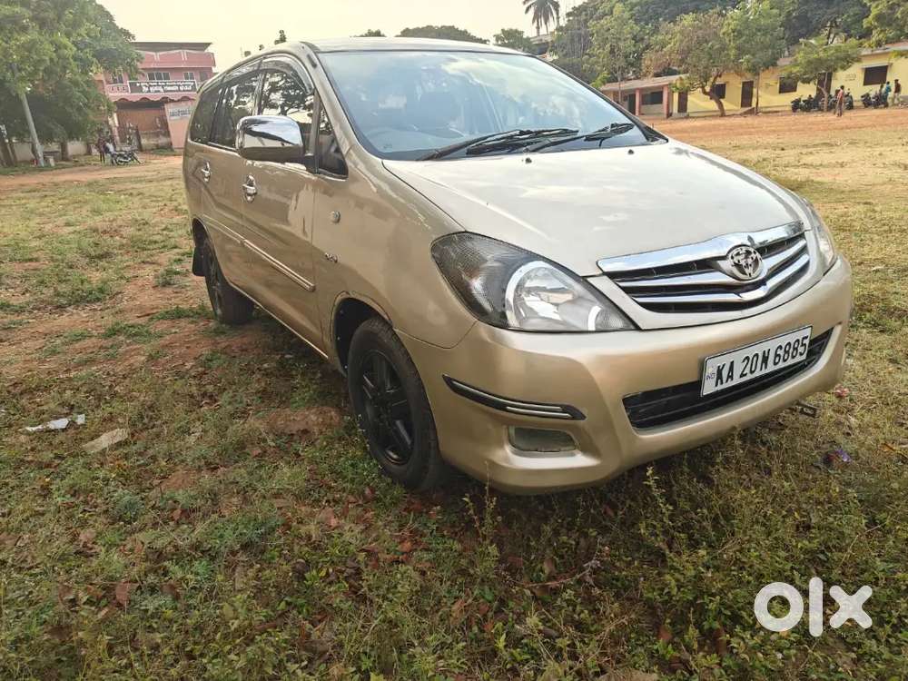 Toyota Innova 2008 Diesel Manual Car
