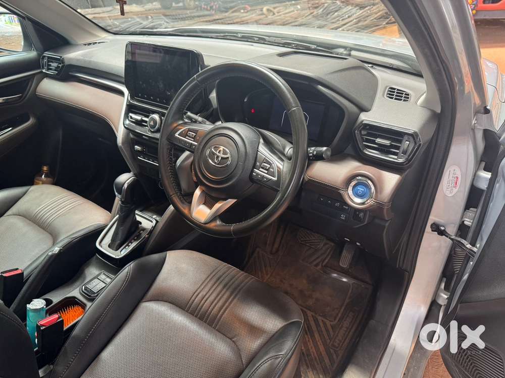 Toyota Hyryder Hybrid 2023