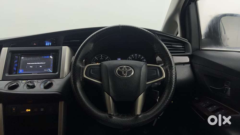 Toyota Innova Crysta 2.8 Gx At 8s, 2016, Diesel