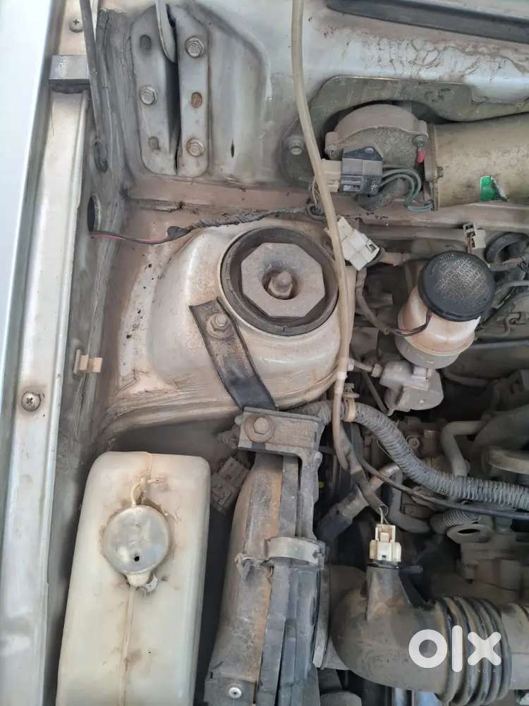 Urgent Sell Maruti 800 With R Alloy Wheel