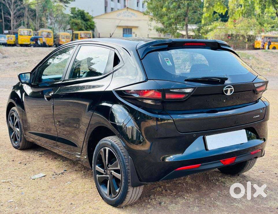 Tata Altroz 1.2 Xz Plus Dark Edition, 2022, Petrol