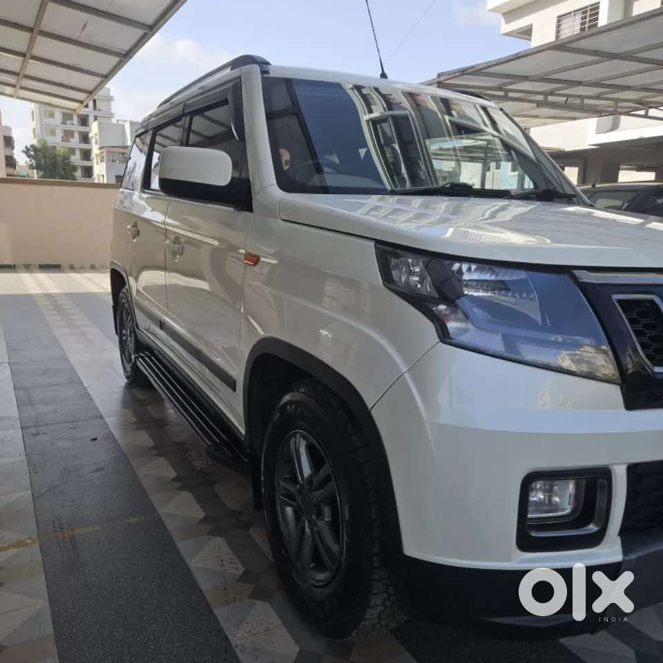 Mahindra Tuv 300 T10 Dual Tone, 2020, Diesel