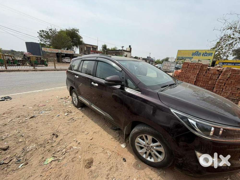 Toyota Innova Crysta 2018 Diesel Well Maintained