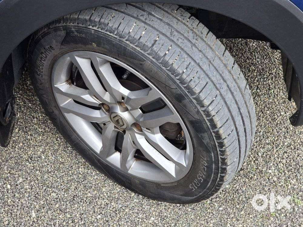 Renault Triber Rxz, 2021, Petrol