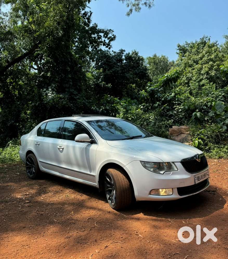 Skoda Superb Automatic 2010 Model