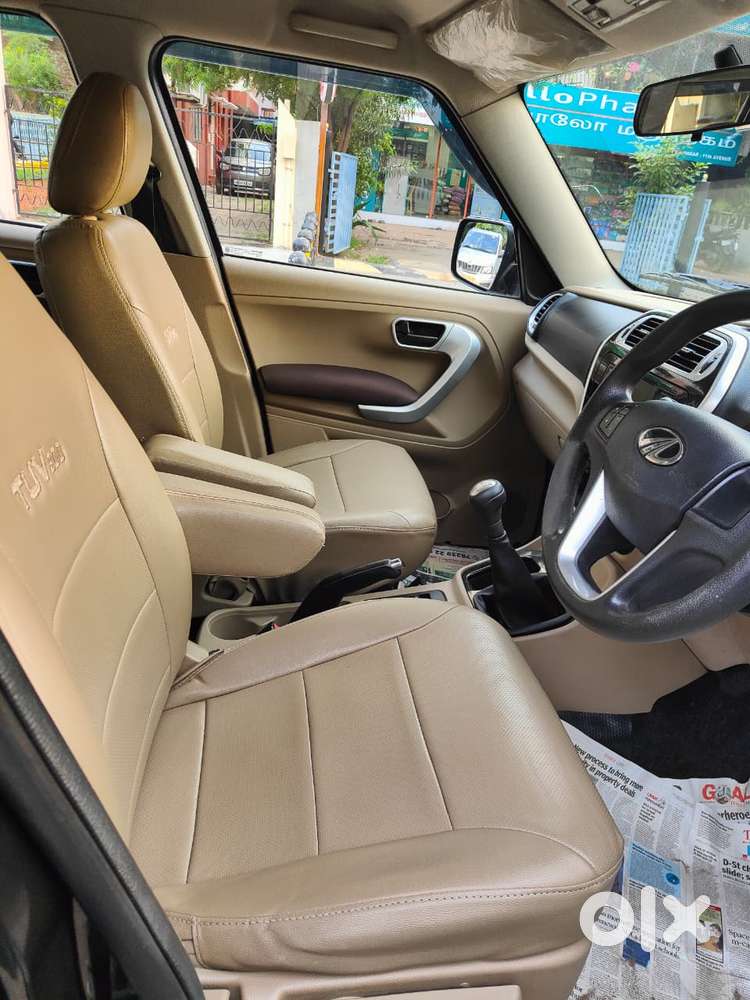 Mahindra Tuv 300 T8, 2017, Diesel