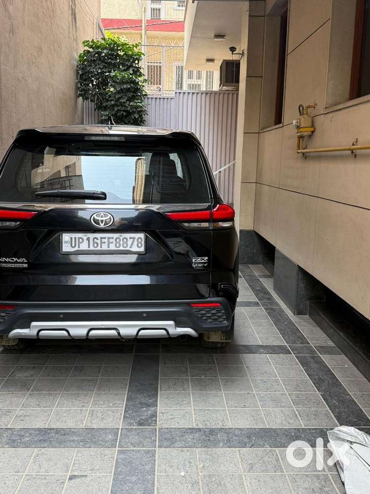 2025 Innova Hycross Zx Hybrid. November . Excellent Condition