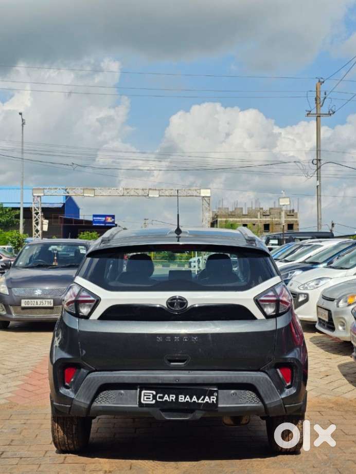 Tata Nexon 1.2 Revotron Xma Amt (s), 2020, Petrol
