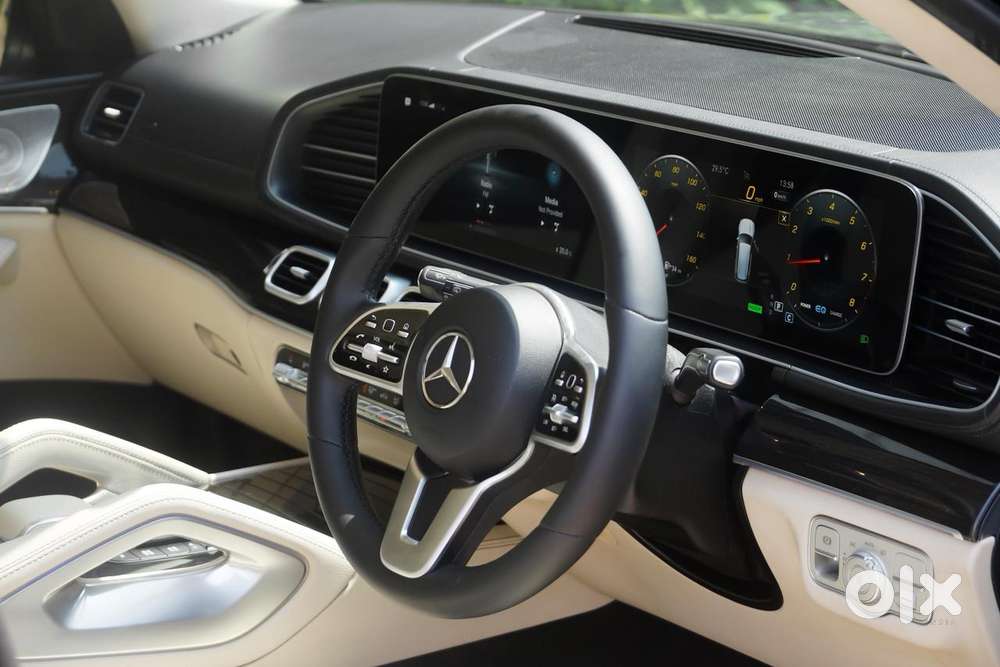 Mercedes-benz Gls 400 Petrol 4 Matic, 2022, Petrol