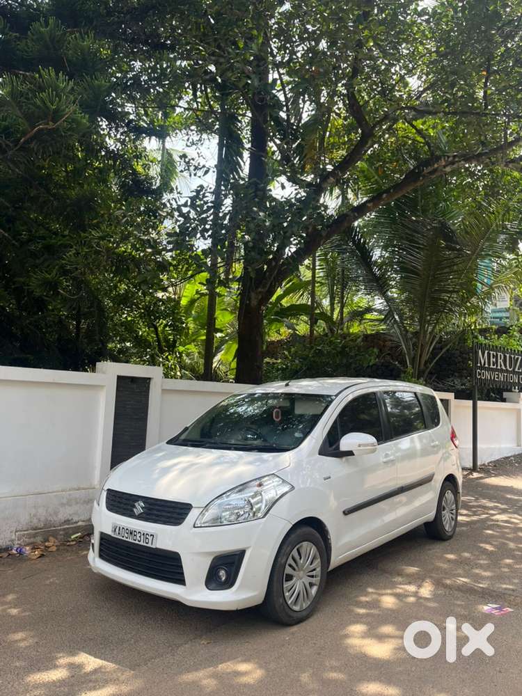 Maruti Suzuki Ertiga 2014 Diesel 166000 Km Driven Well Maintained