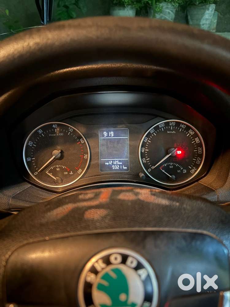 Skoda Laura 2012 Petrol Manual