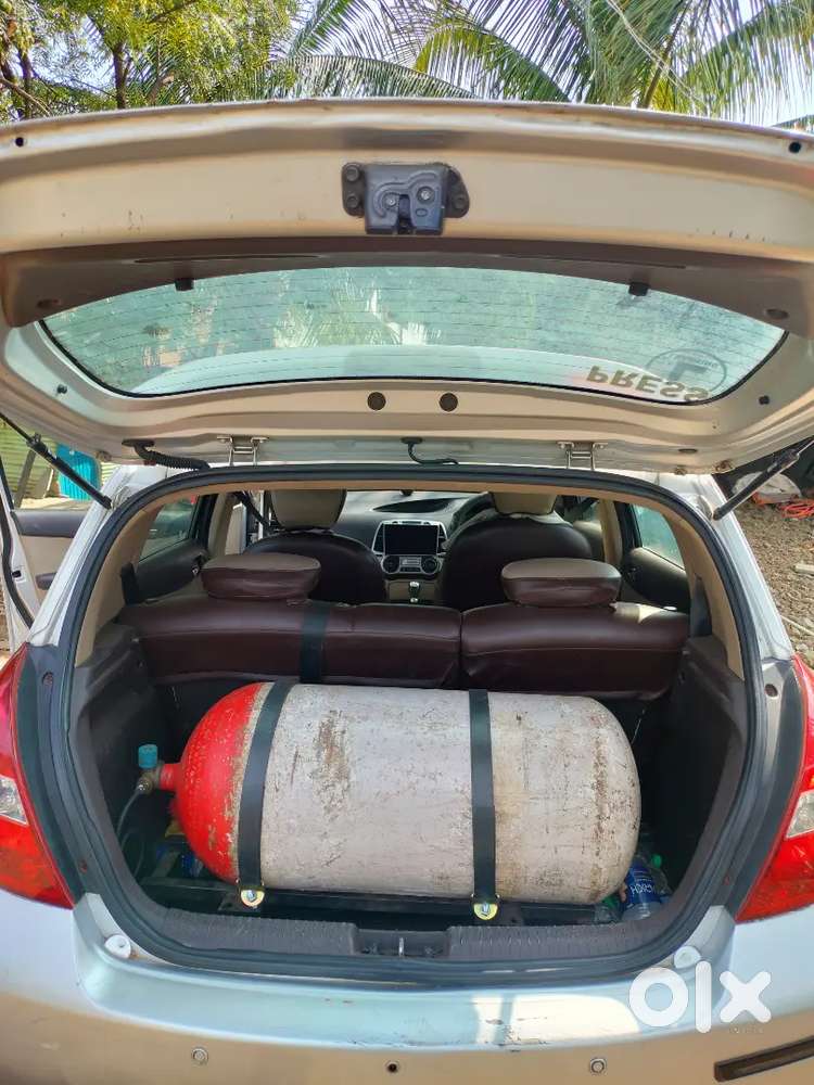 Hyundai I20 Petrol And Cng Well Maintained