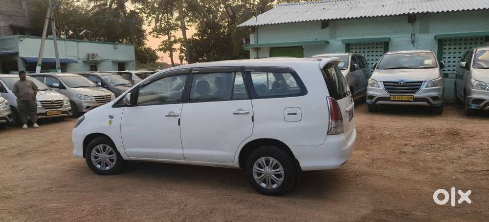 Toyota Innova 2.5 G (diesel) 8 Seater, 2005, Diesel