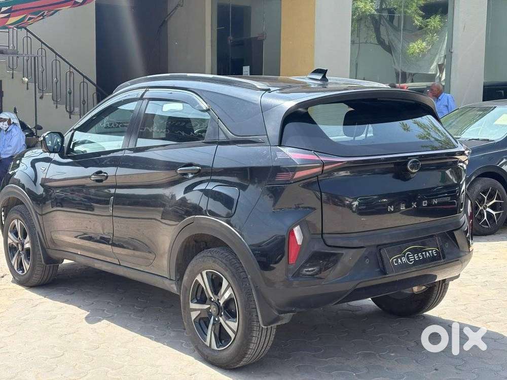 Tata Nexon Fearless 1.2 Revotron Petrol 7dca  Dt, 2024, Petrol