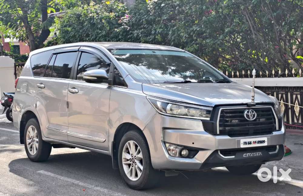 Toyota Innova Crysta [2020-ongoing] 2.4 Gx 7 Str, 2017, Diesel