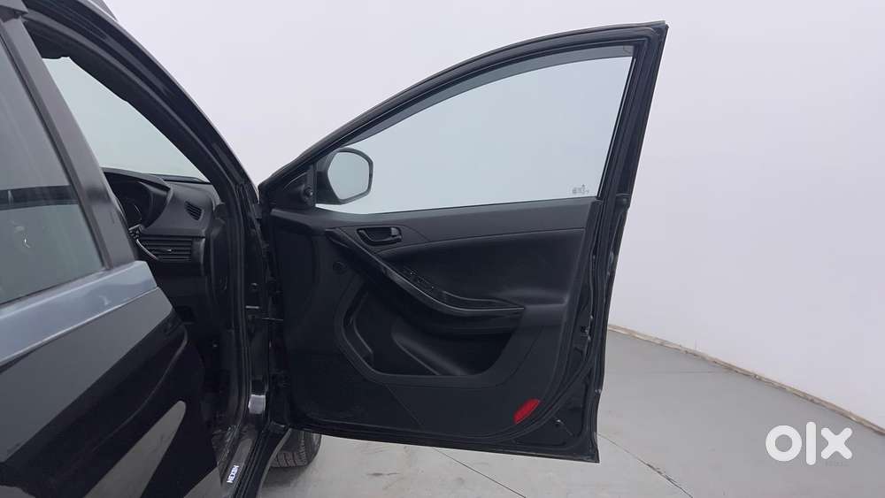 Tata Nexon 1.5 Revotorq Xz Plus (o) Dark Edition, 2022, Diesel