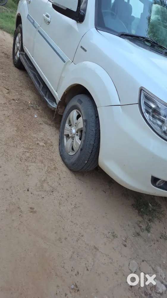 Tata Safari Storme 2018