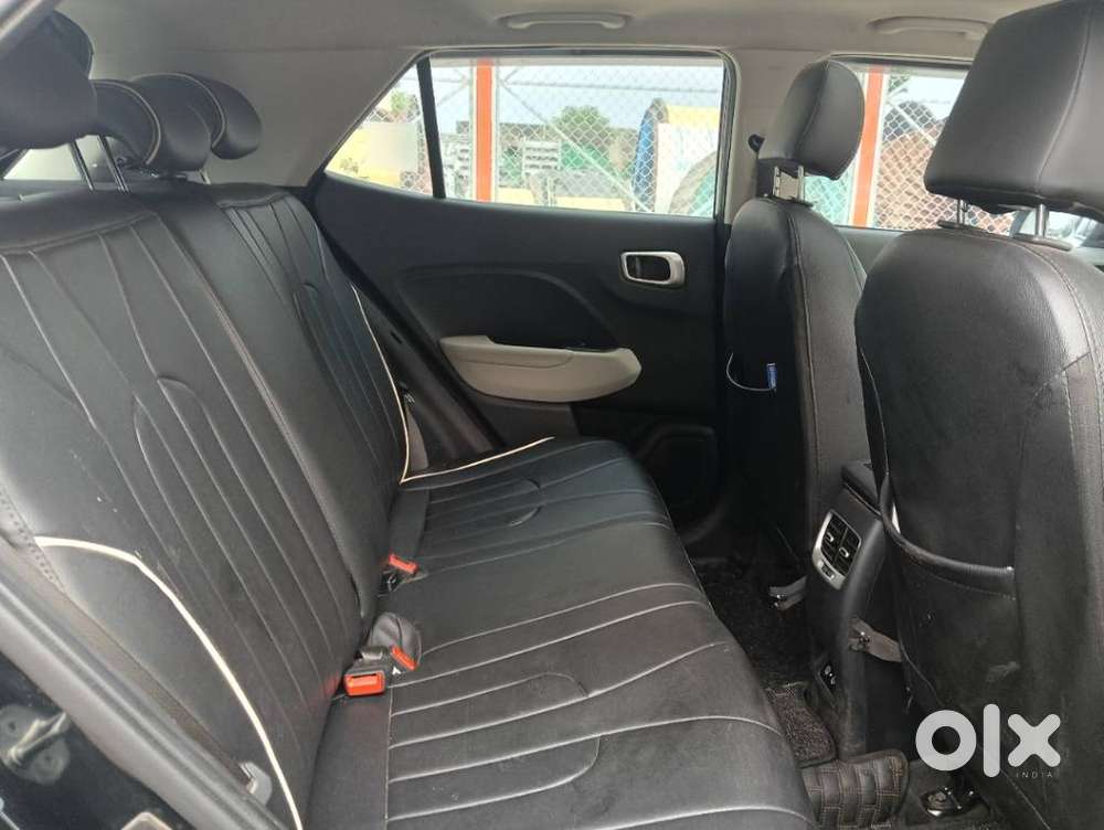 Hyundai Venue 1.0 Sx (o) Turbo Dct, 2023, Petrol