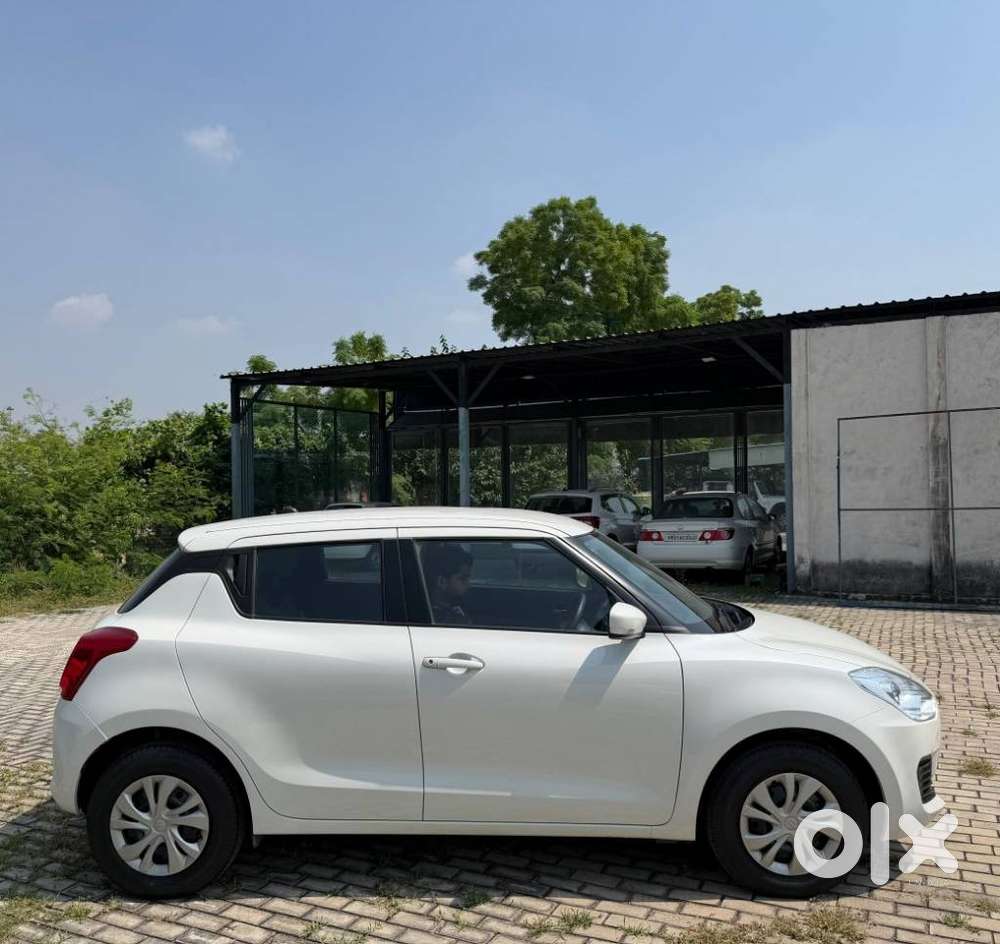 Maruti Suzuki Swift, 2023, Petrol