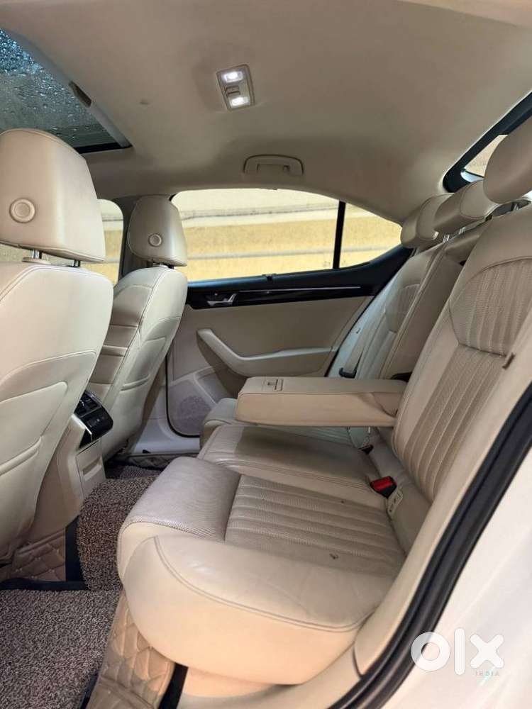 Skoda Superb 2.0 Tsi At L&k, 2019, Petrol