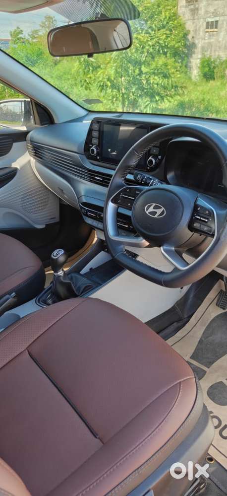 Hyundai New I20 1.2 Asta (o) Mt Dual Tone, 2024, Petrol