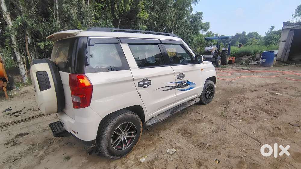 Mahindra Tuv 300 2016 Variant