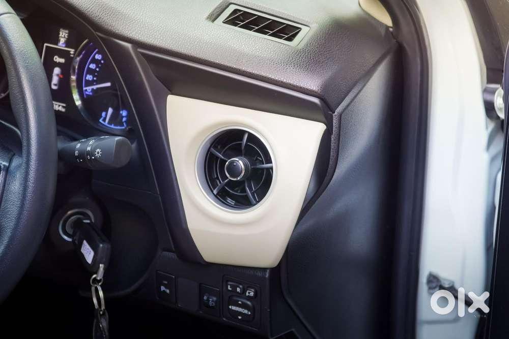 Toyota Corolla Altis 1.8 G Cvt, 2019, Petrol