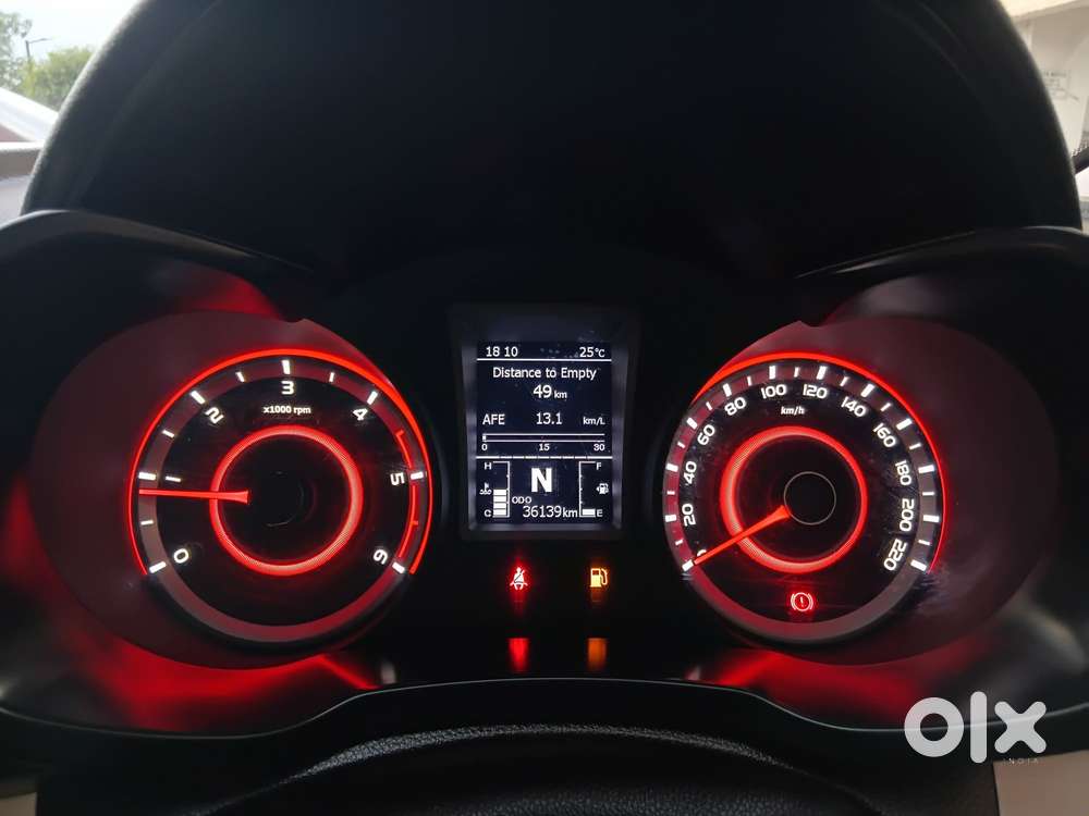 Mahindra Xuv300 W6 Amt Diesel, 2023, Diesel