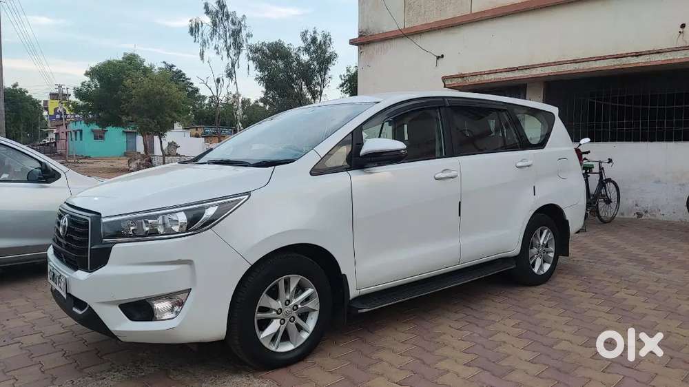 Toyota Innova 2023 Diesel 45500 Km Driven With Service Record