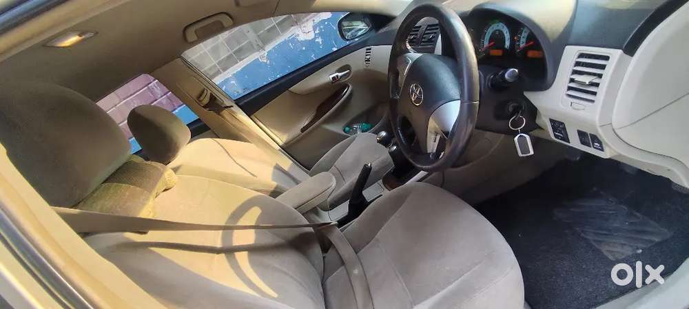Toyota Corolla Altis 2011 Petrol Well Maintained