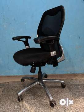 Godrej office deals chair price