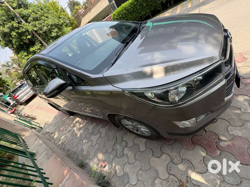 Toyota Innova Crysta 2017 Model Diesel Manual