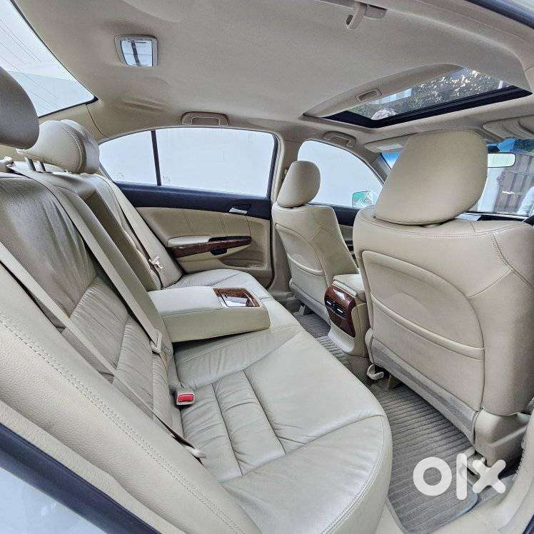 Honda Accord 2.4 Elegance Automatic, 2011, Petrol