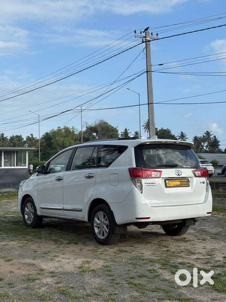 Toyota Innova Crysta 2.4 G Mt, 2020, Diesel