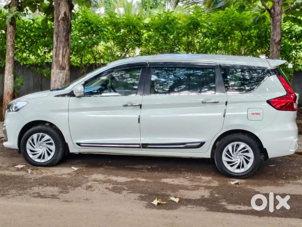 Maruti Suzuki Ertiga Vxi 2025