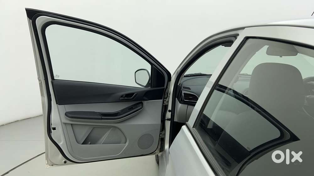 Tata Tiago 1.2 Revotron Xt Option, 2021, Petrol