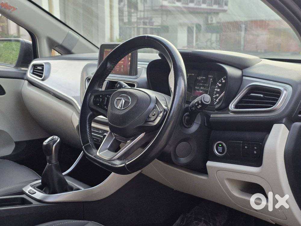 Tata Altroz Xz Plus (s), 2022, Petrol