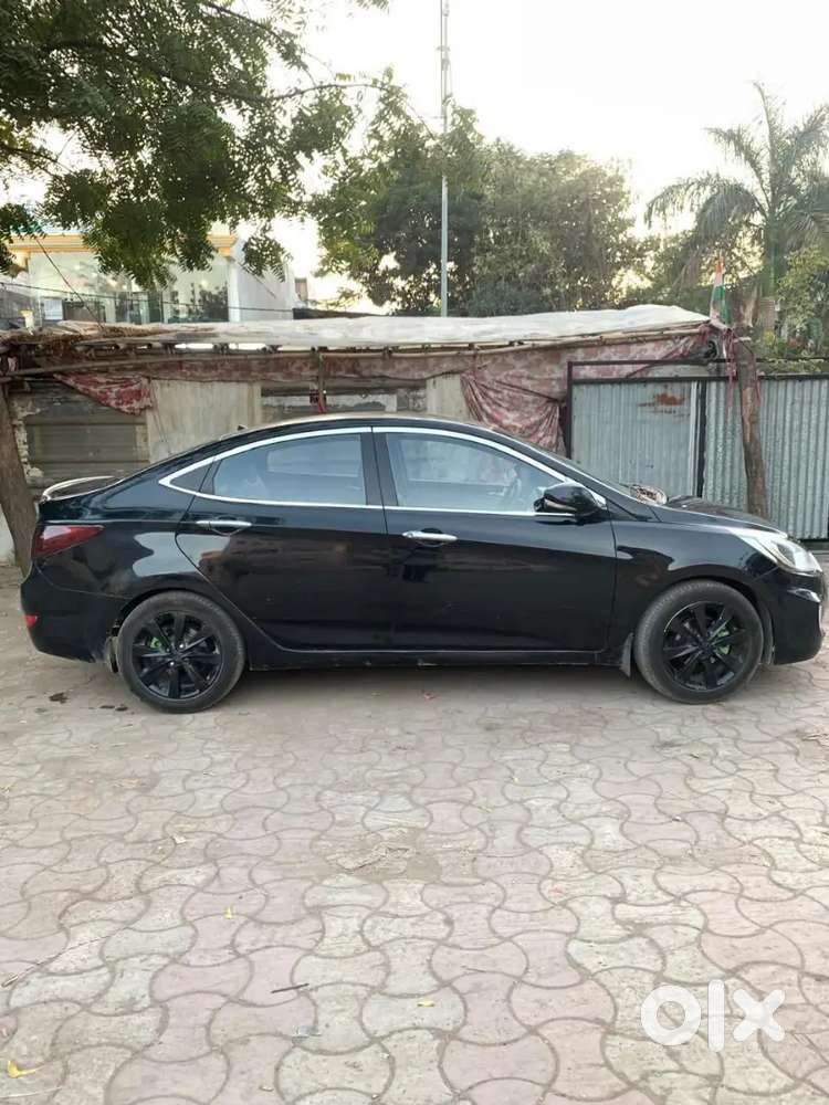 Hyundai Verna 2013