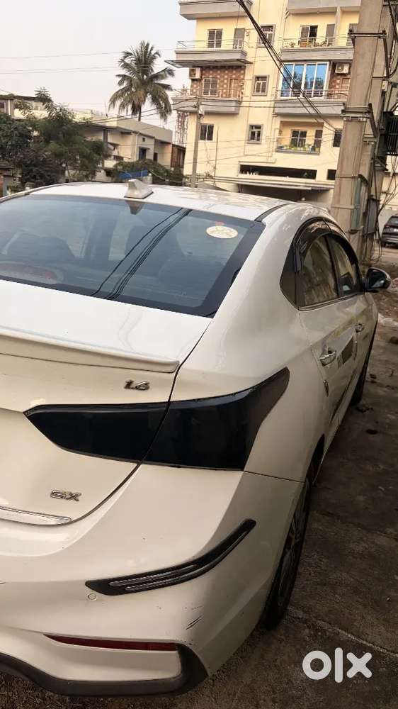 Hyundai Verna 2019 Top Model