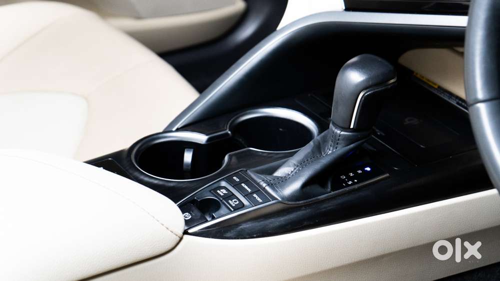Toyota Camry Hybrid, 2024, Petrol